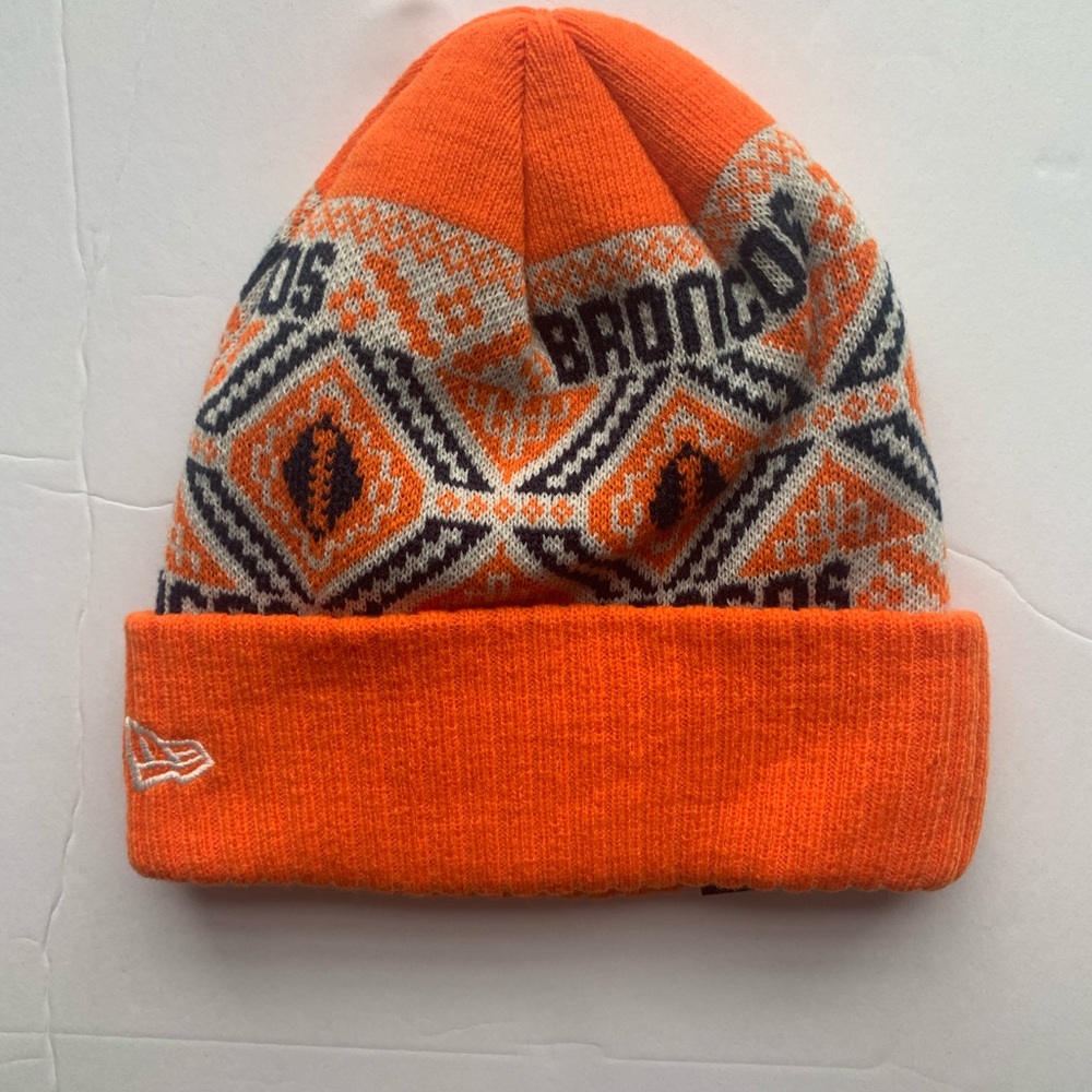 New Era Denver Broncos Beanie Hat NWT - Picture 3 of 4